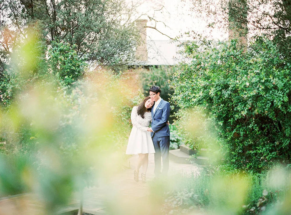 Photo by Ben Yew Photography. theweddingnotebook.com