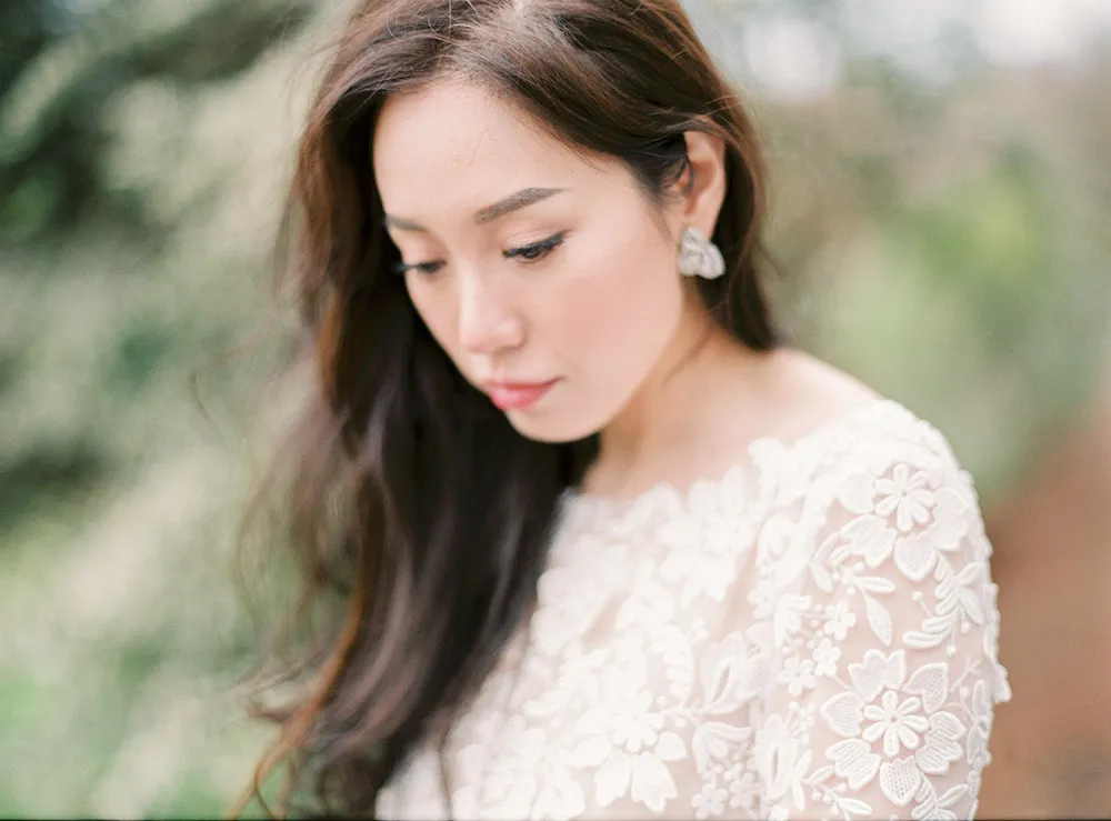 Photo by Ben Yew Photography. theweddingnotebook.com