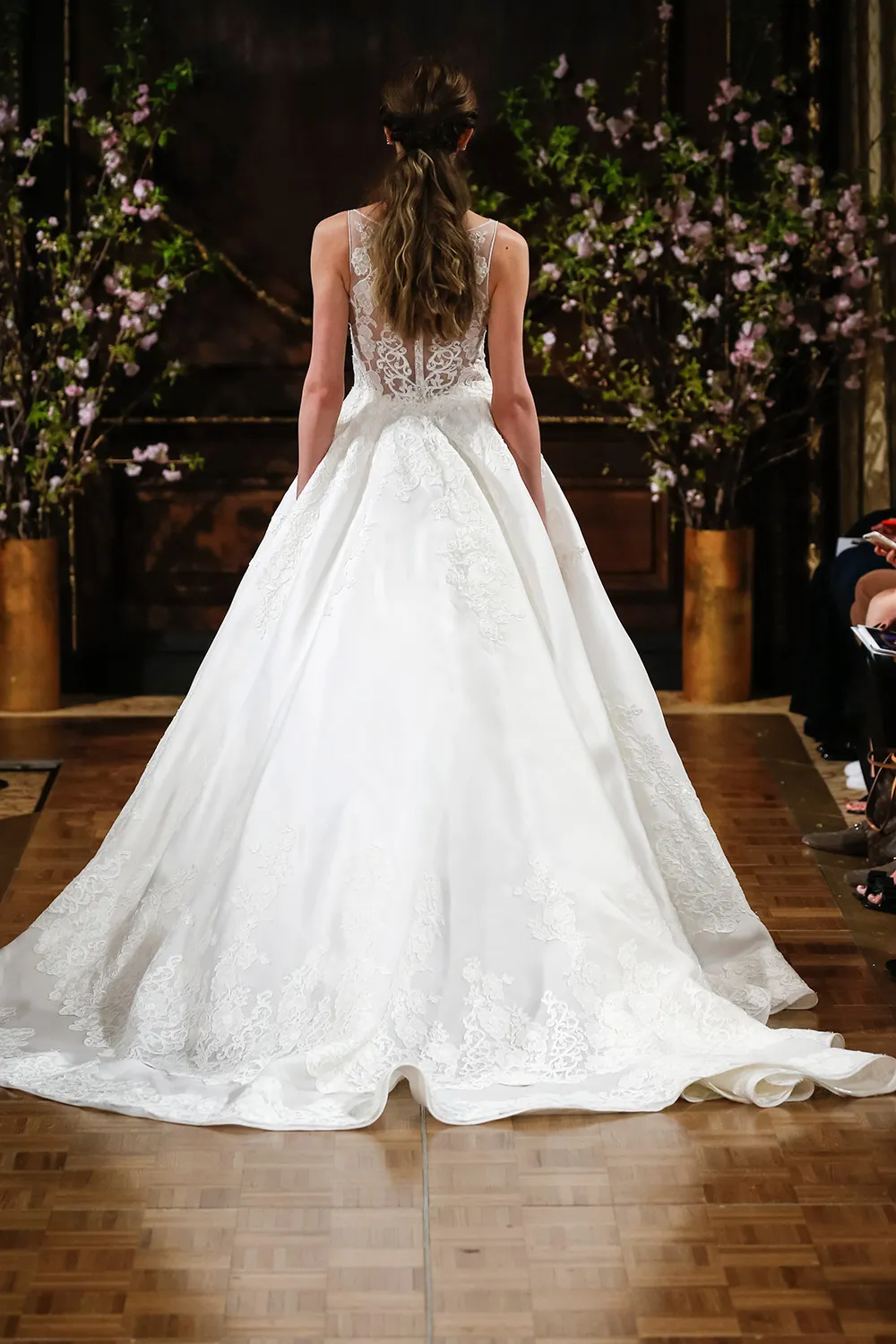 Robyn - Isabelle Armstrong Spring 2017 Bridal Collection. theweddingnotebook.com