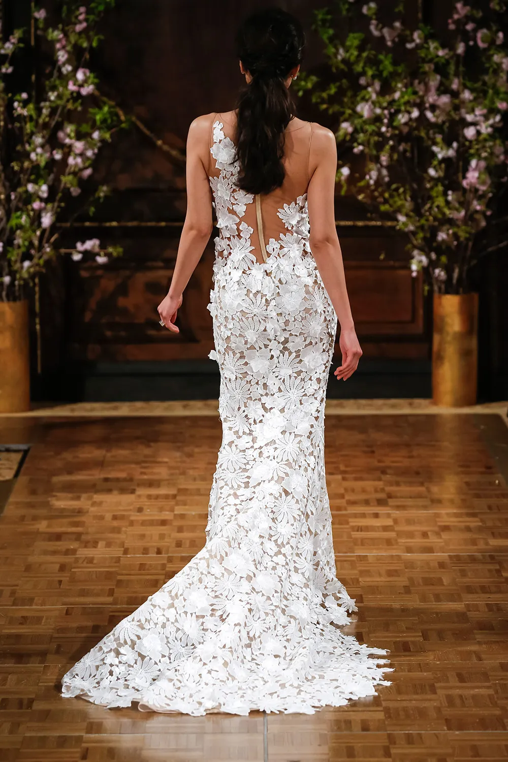Skyler - Isabelle Armstrong Spring 2017 Bridal Collection. theweddingnotebook.com