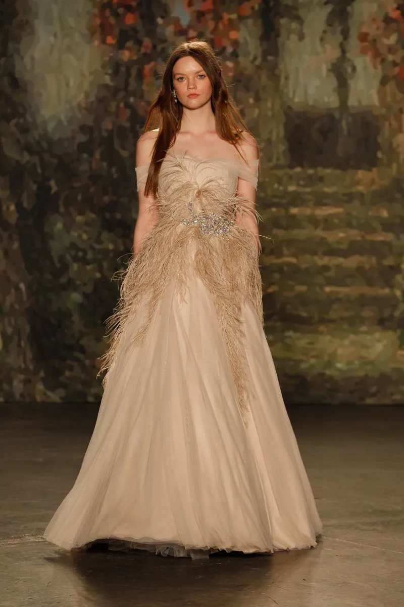 Jenny Packham 2016 Bridal Collection. theweddingnotebook.com