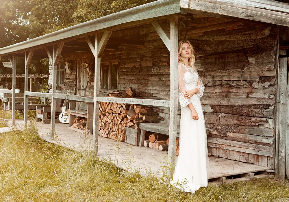 Apache - Jenny Packham 2017 Bridal Collection. theweddingnotebook.com