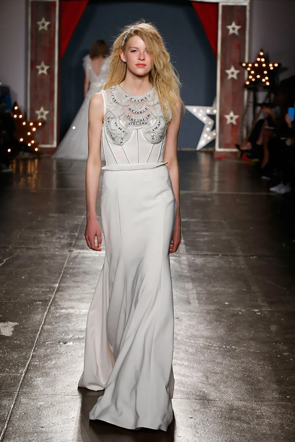 Jenny Packham 2018 Bridal Collection. tp://theweddingnotebook.com