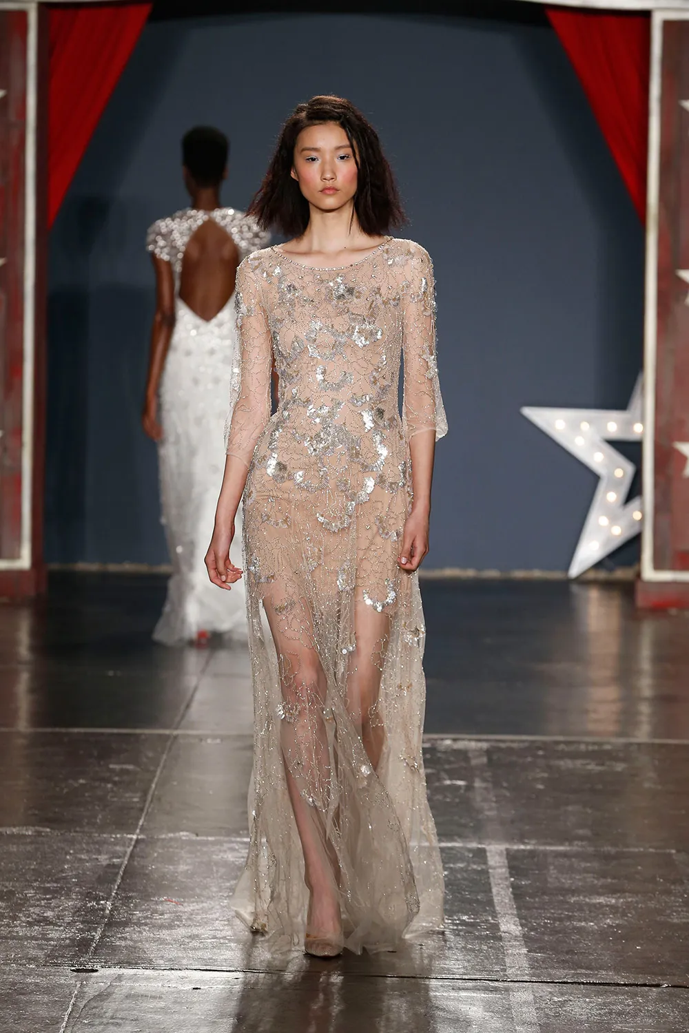 Jenny Packham 2018 Bridal Collection. tp://theweddingnotebook.com