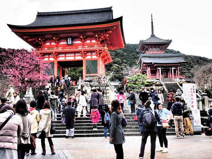 Kyoto Itinerary – Kiyomizu-dera. theweddingnotebook.com