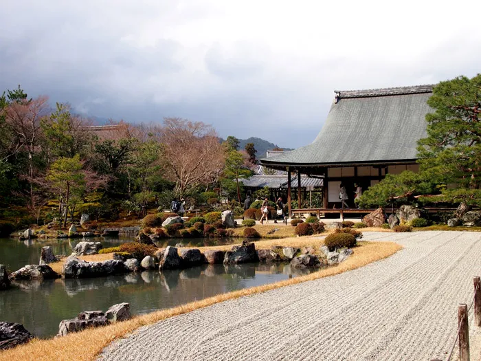 Kyoto Itinerary – Arashiyama Tenryu-ji Temple. theweddingnotebook.com