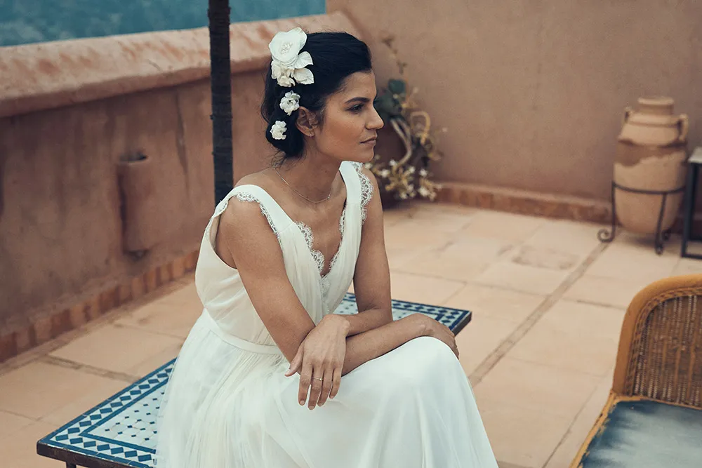 Bolivar dress - Laure de Sagazan 2019 Bridal Collection. theweddingnotebook.com