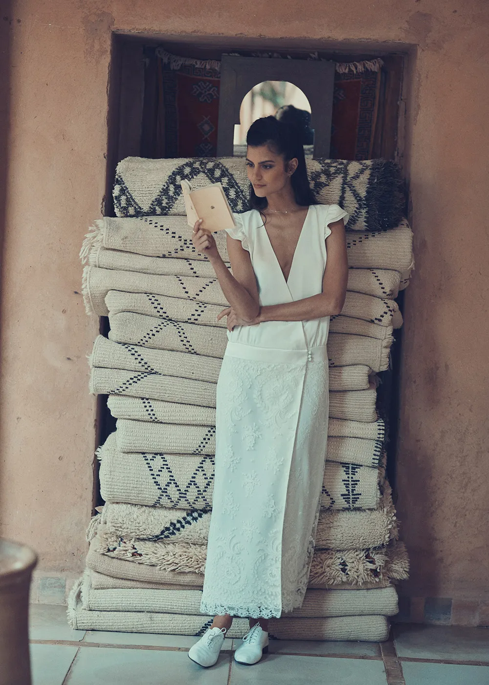 Baxter dress - Laure de Sagazan 2019 Bridal Collection. theweddingnotebook.com