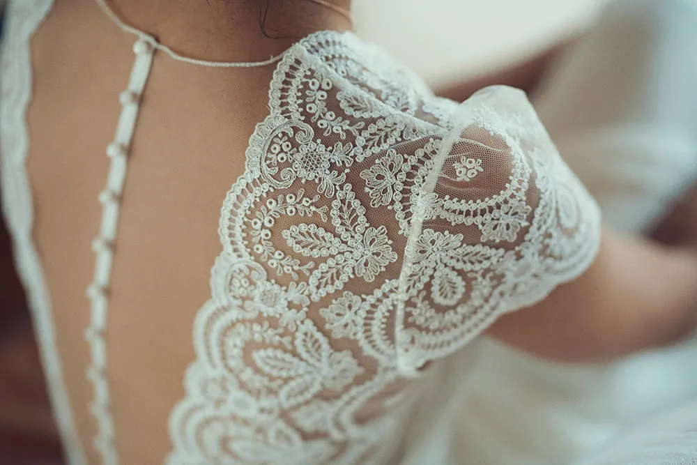 Duris dress - Laure de Sagazan 2019 Bridal Collection. theweddingnotebook.com