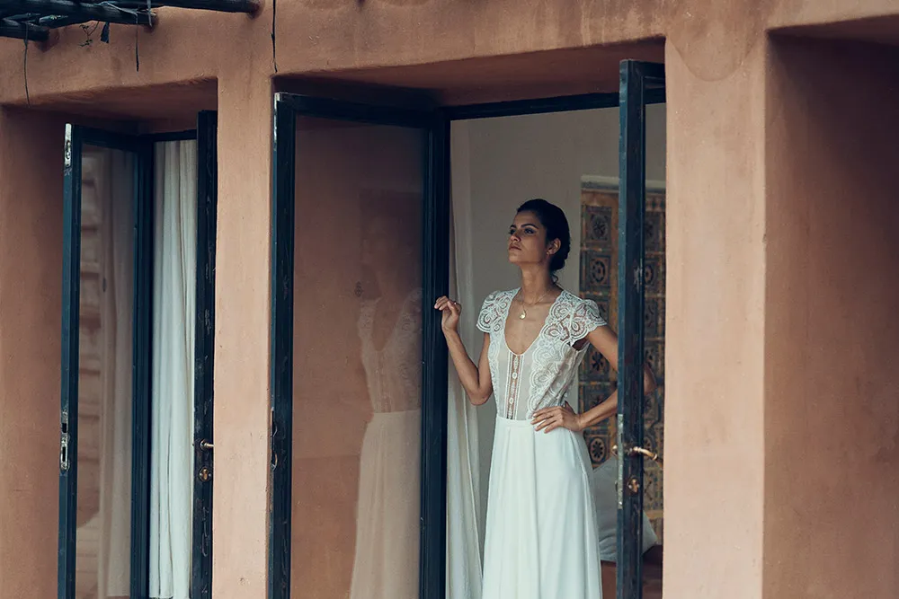 Duris dress - Laure de Sagazan 2019 Bridal Collection. theweddingnotebook.com