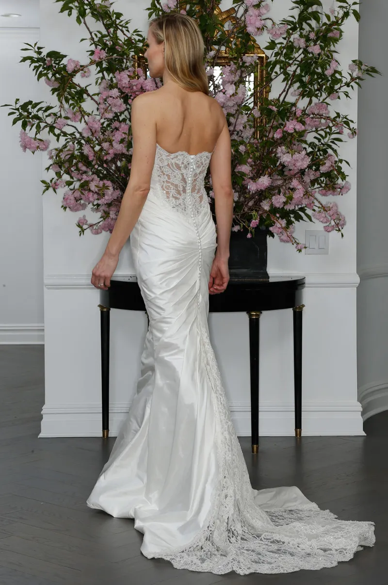 LEGENDS Romona Keveza Spring 2016 Bridal Collection. theweddingnotebook.com