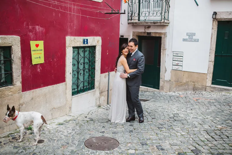Photo by Hugo Coelho Fotografia. theweddingnotebook.com