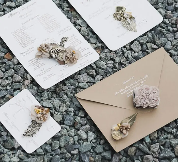 Photography by MangoRed. theweddingnotebook.com