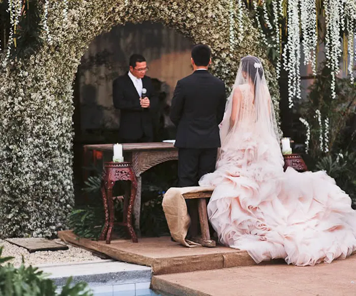 Photography by MangoRed. theweddingnotebook.com