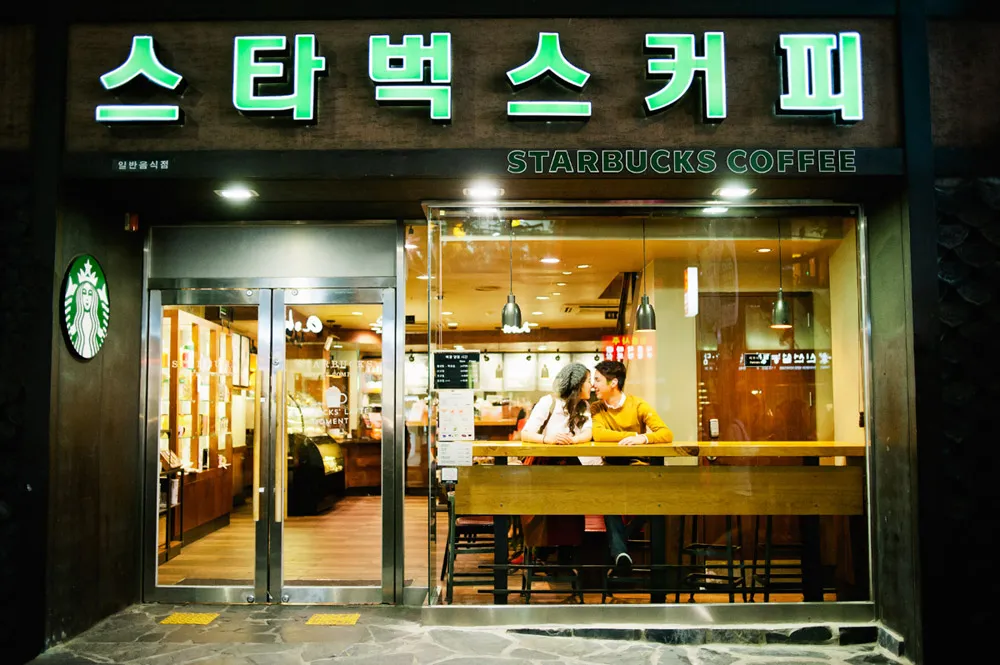 Daren Chong Photography. theweddingnotebook.com