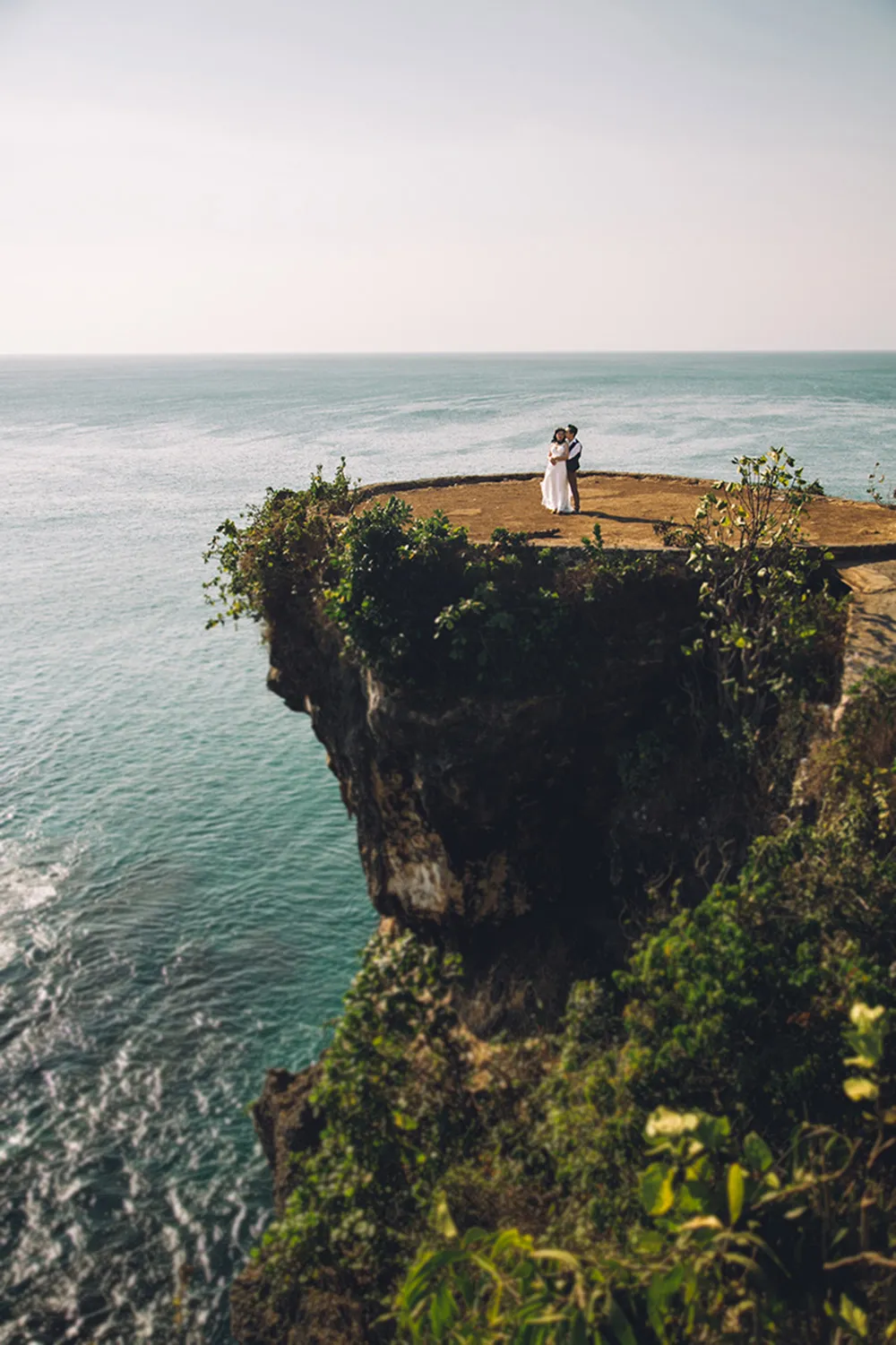 Photo by Fire, Wood & Earth. theweddingnotebook.com