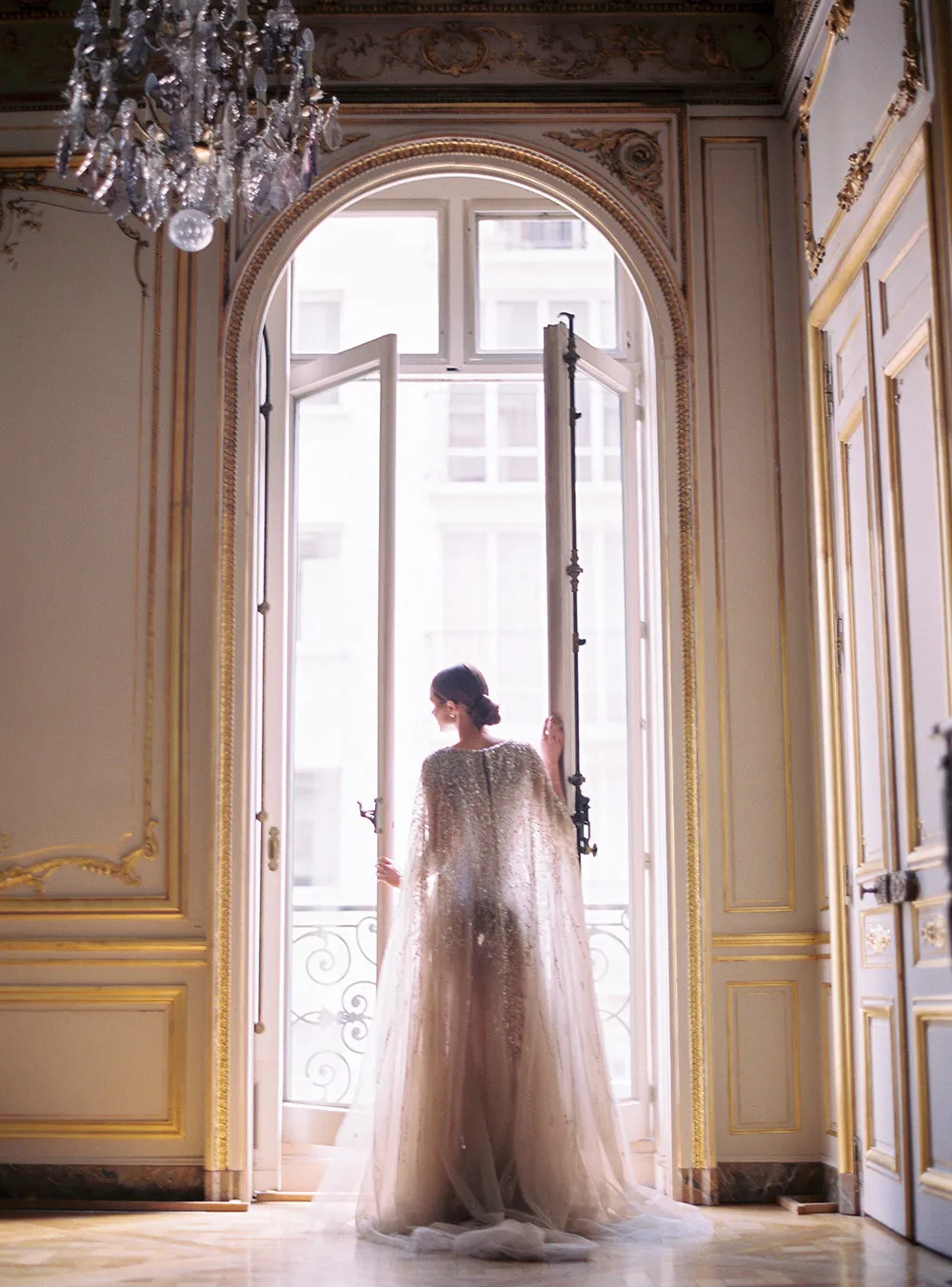 Photo by Le Secret d'Audrey Paris. theweddingnotebook.com