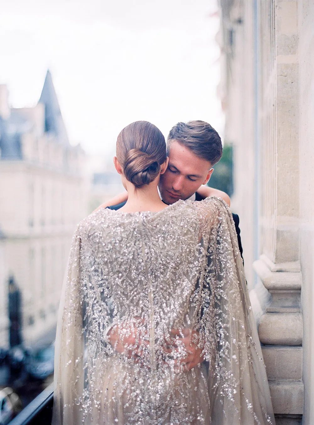 Photo by Le Secret d'Audrey Paris. theweddingnotebook.com