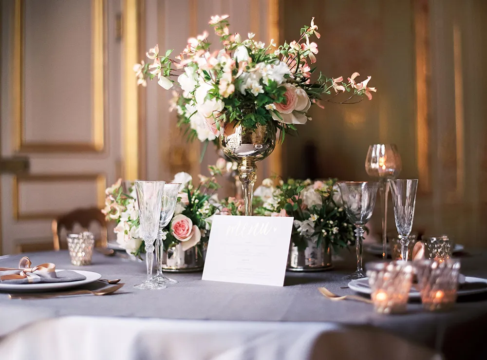 Photo by Le Secret d'Audrey Paris. theweddingnotebook.com