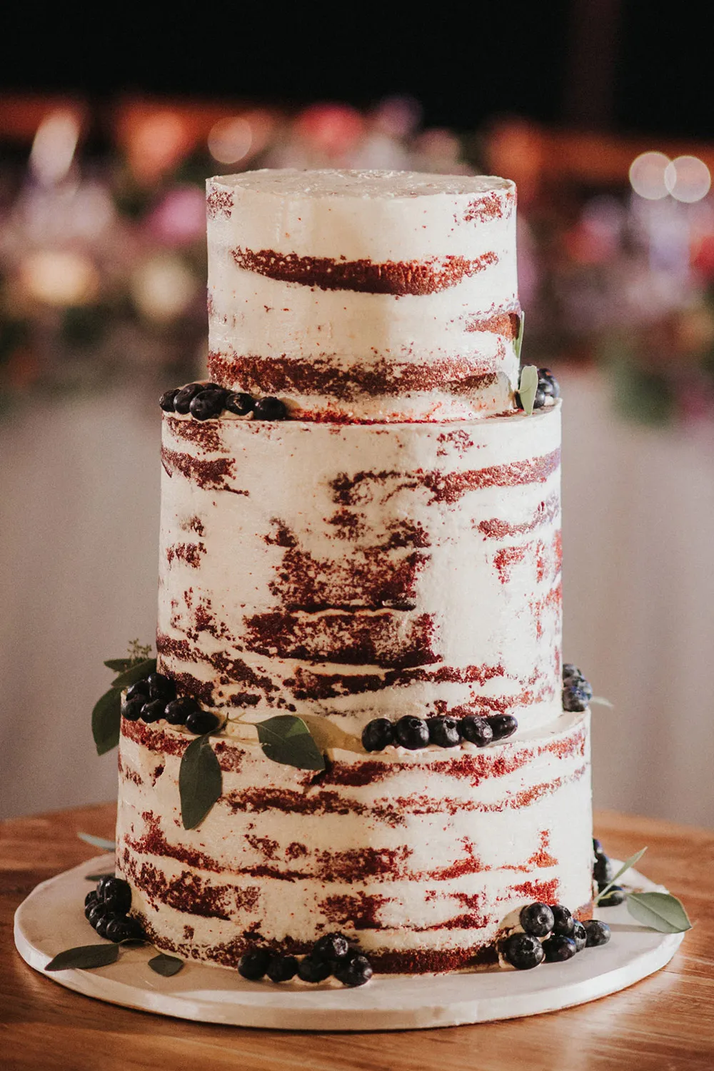 Photo by Iluminen. theweddingnotebook.com