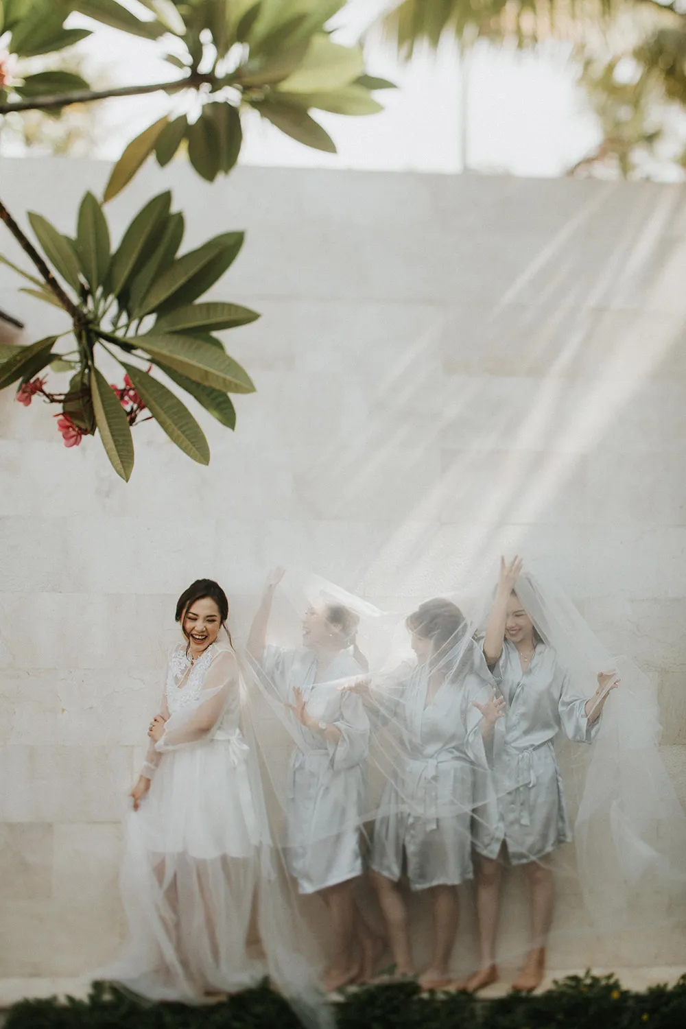 Photo by Iluminen. theweddingnotebook.com