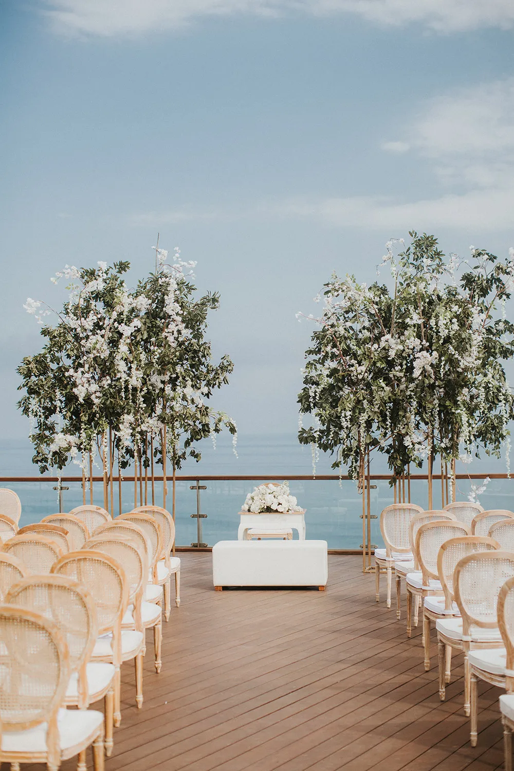 Photo by Iluminen. theweddingnotebook.com