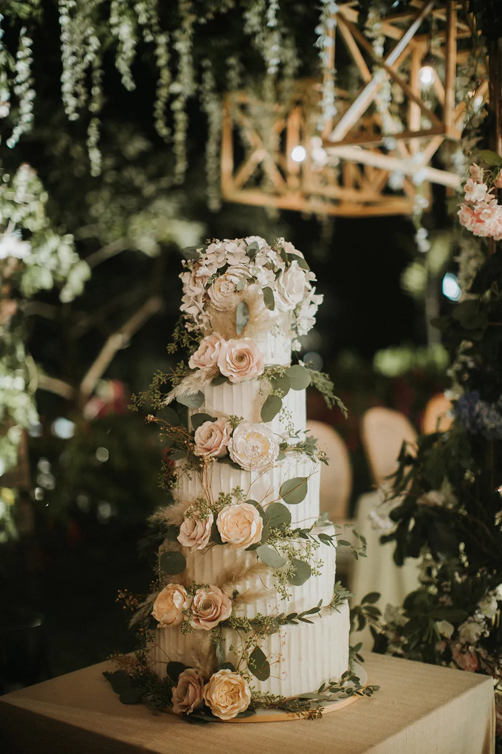 Photo by Iluminen. theweddingnotebook.com