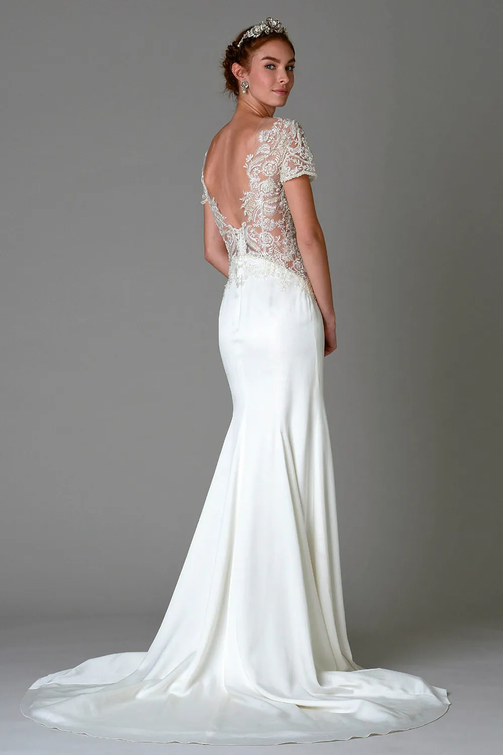 Marchesa Fall 2016 Bridal Collection. theweddingnotebook.com