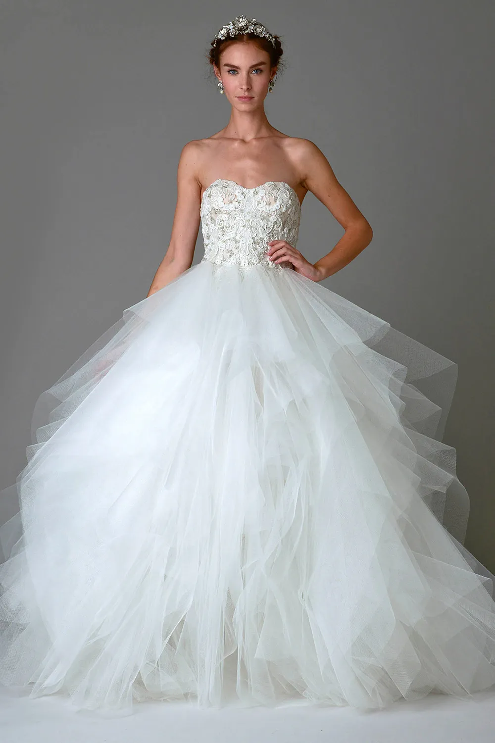 Marchesa Fall 2016 Bridal Collection. theweddingnotebook.com