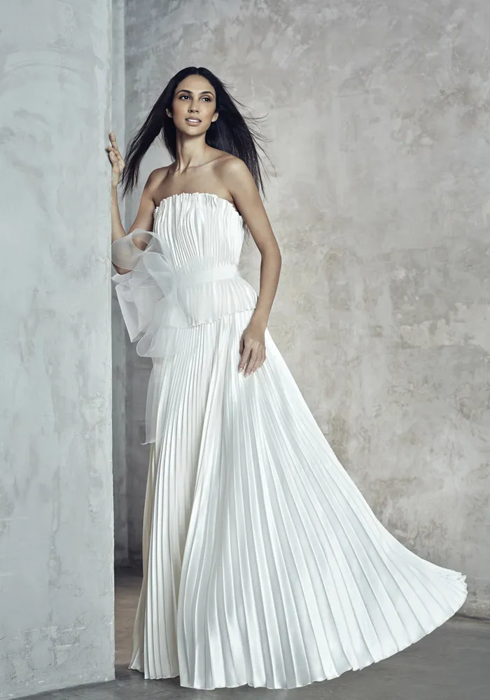 Melinda Looi 2015 Bridal Collection. theweddingnotebook.com