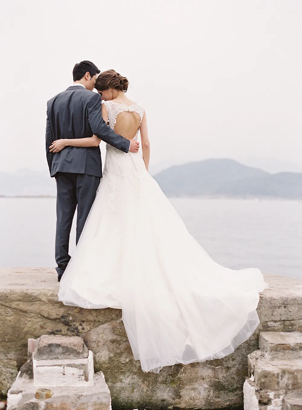 Photo by Savour Productions. theweddingnotebook.com