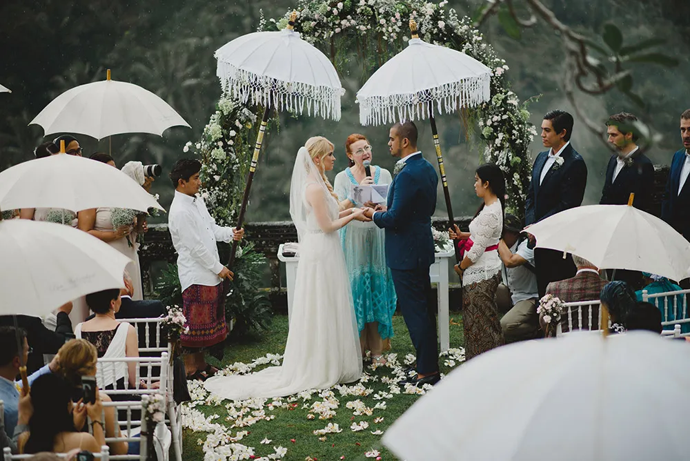 Photo by Terralogical. theweddingnotebook.com