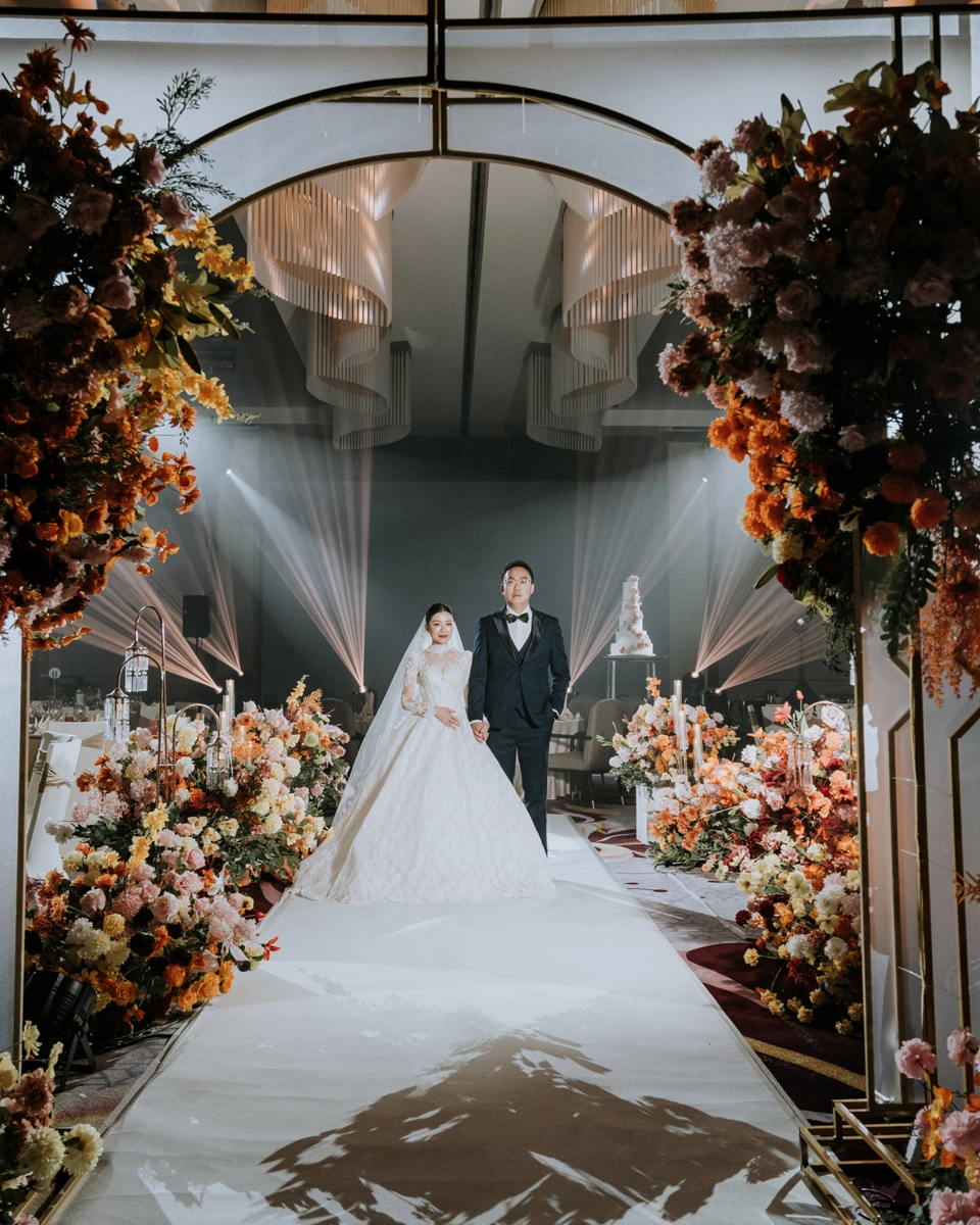 Modern Wedding with Autumn Hues at Pavilion Hotel KL