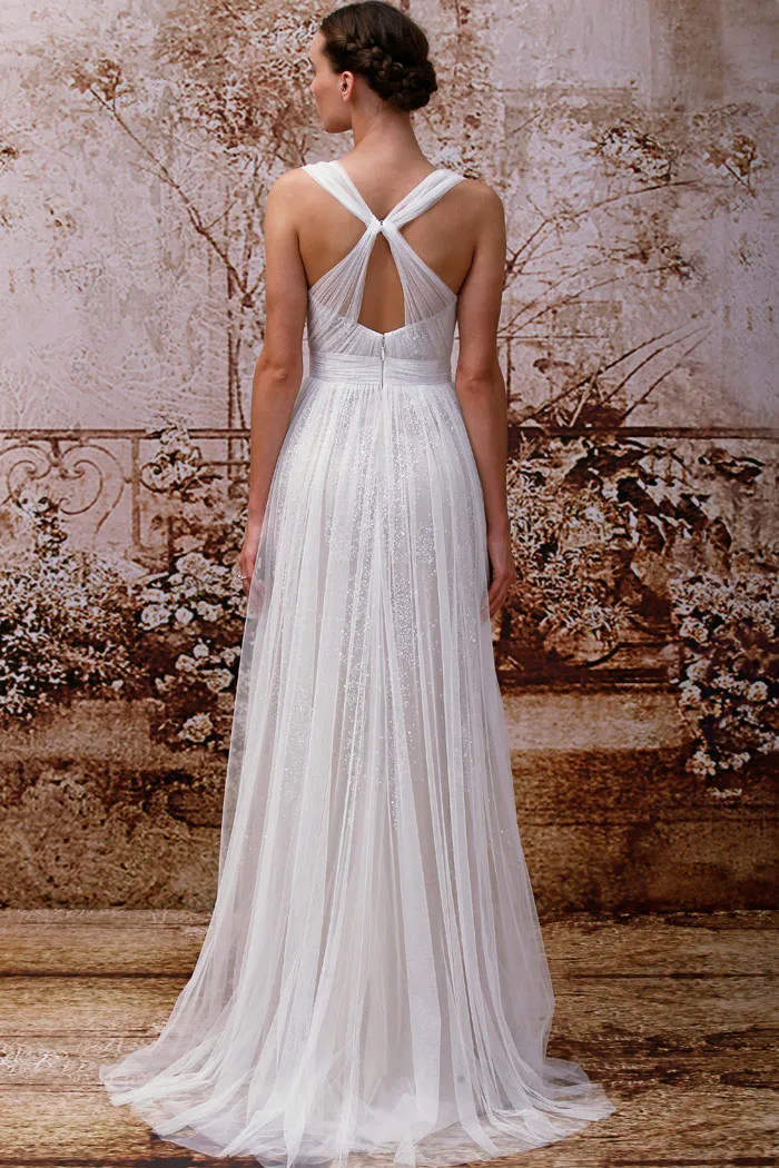 Monique Lhuillier Fall 2014 Bridal Collection. theweddingnotebook.com