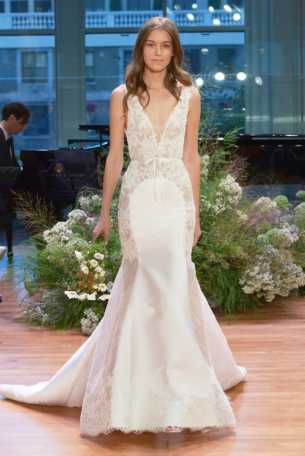 Remember - Monique Lhuillier Fall 2017 Bridal Collection. theweddingnotebook.com