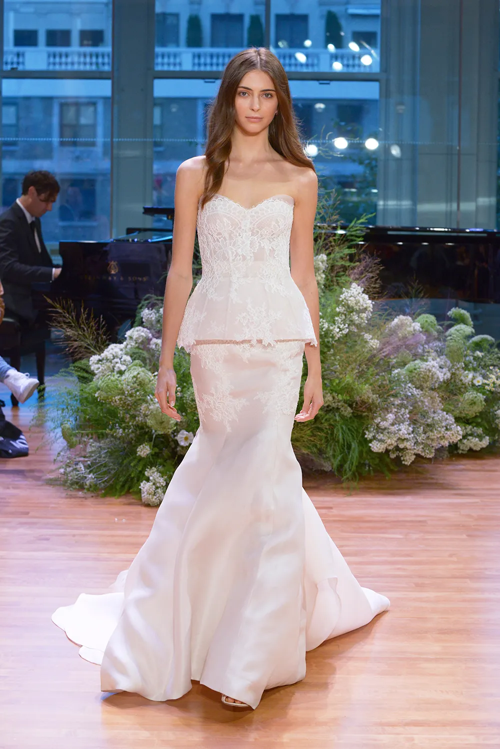 Faithful - Monique Lhuillier Fall 2017 Bridal Collection. theweddingnotebook.com