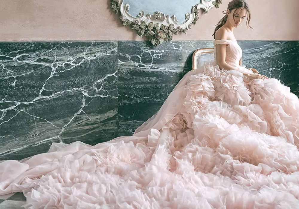 Monique Lhuillier 2020 Bridal Collection. theweddingnotebook.com