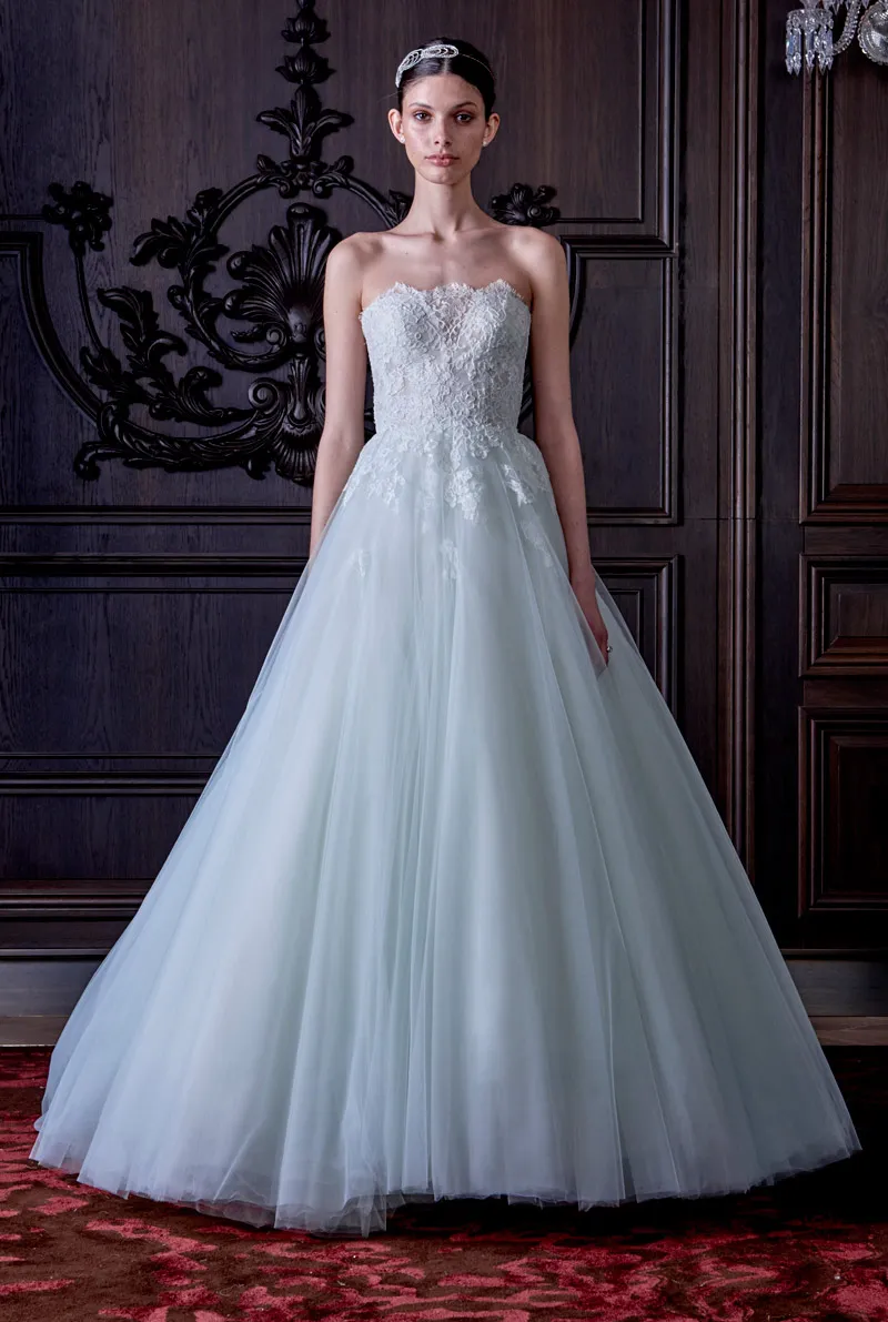 Monique Lhuillier Spring 2016 Bridal Collection. theweddingnotebook.com