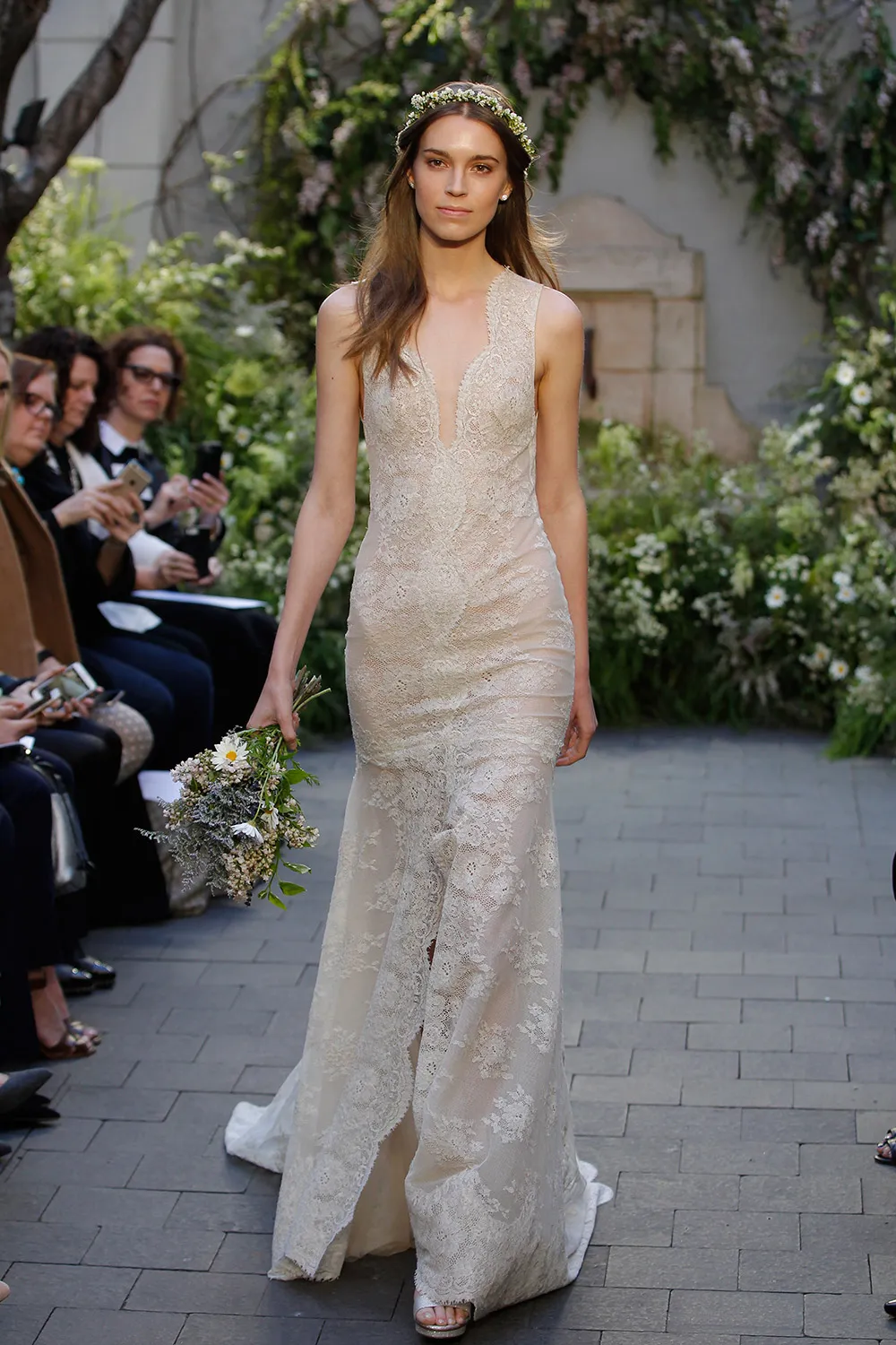 Paloma - Monique Lhuillier Spring 2017 Bridal Collection. theweddingnotebook.com