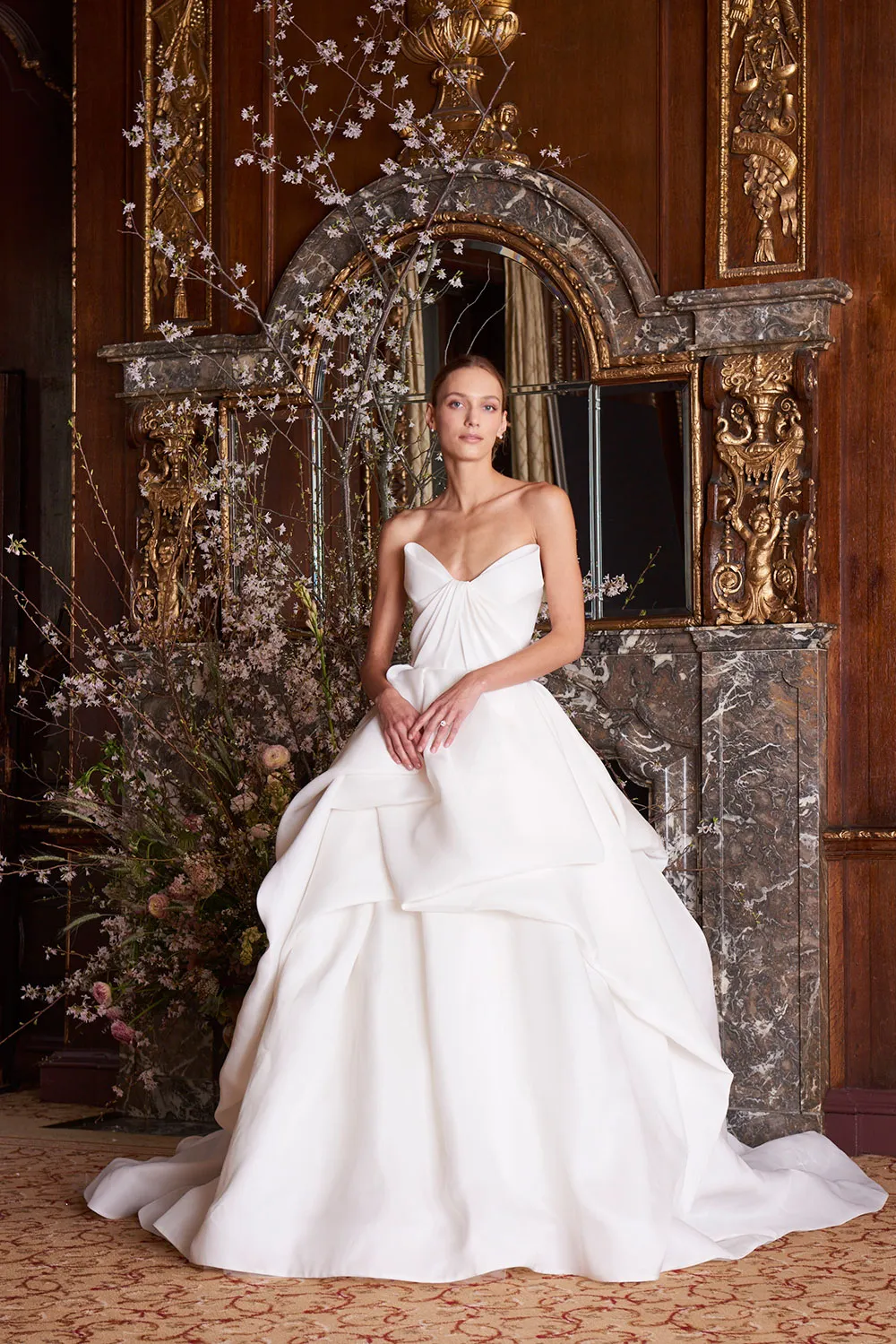 – Monique Lhuillier Spring 2019 Bridal Collection. theweddingnotebook.com