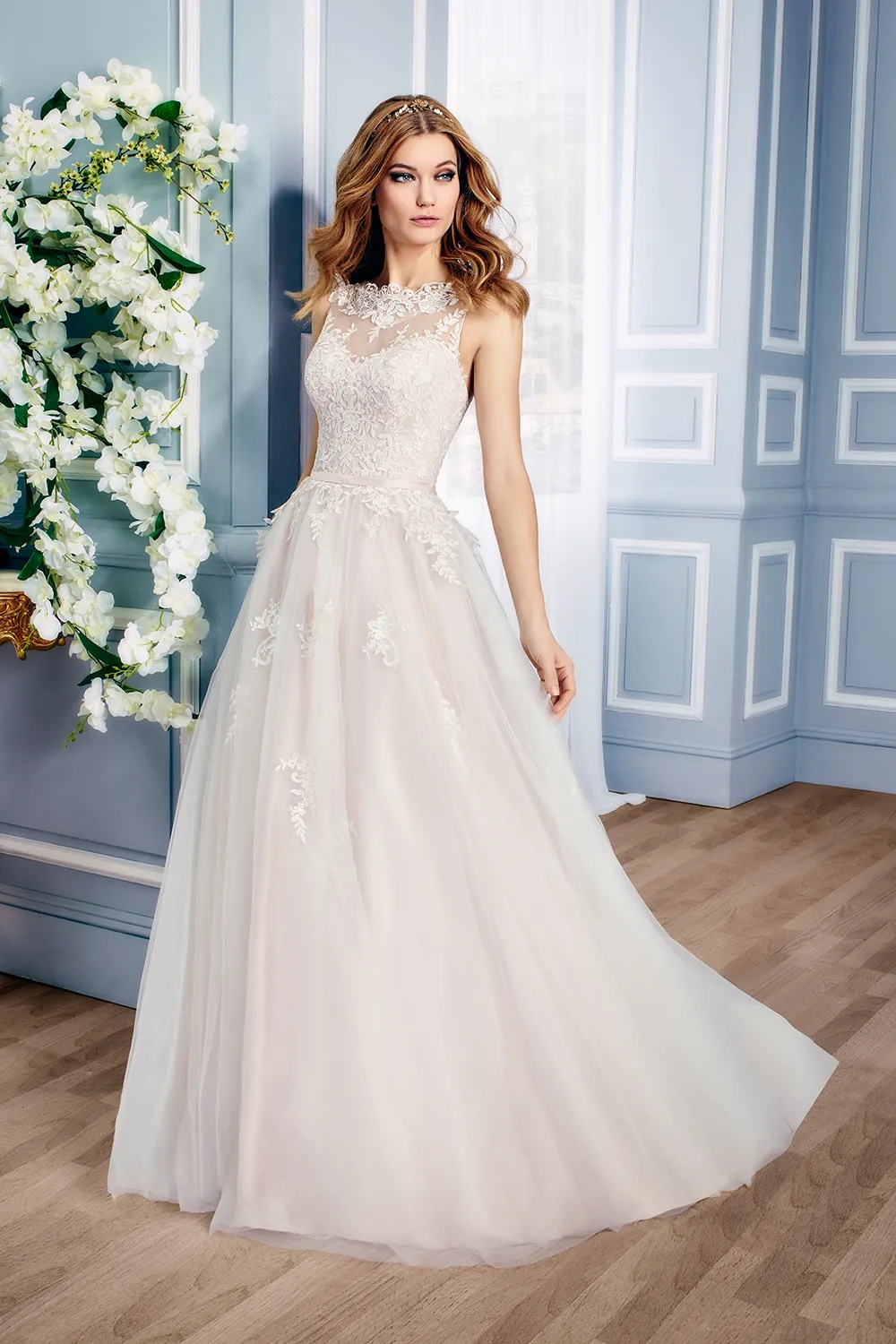 Moonlight Bridal Fall 2016 Collection. theweddingnotebook.com