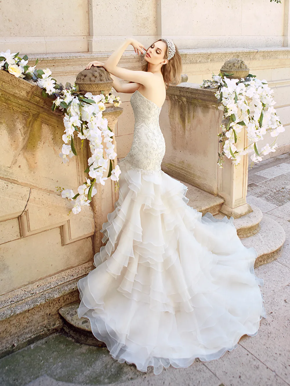 Moonlight Couture – Moonlight Bridal Spring 2017 Collection. theweddingnotebook.com