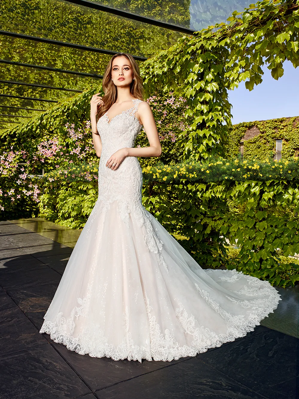 Moonlight Couture – Moonlight Bridal Spring 2017 Collection. theweddingnotebook.com