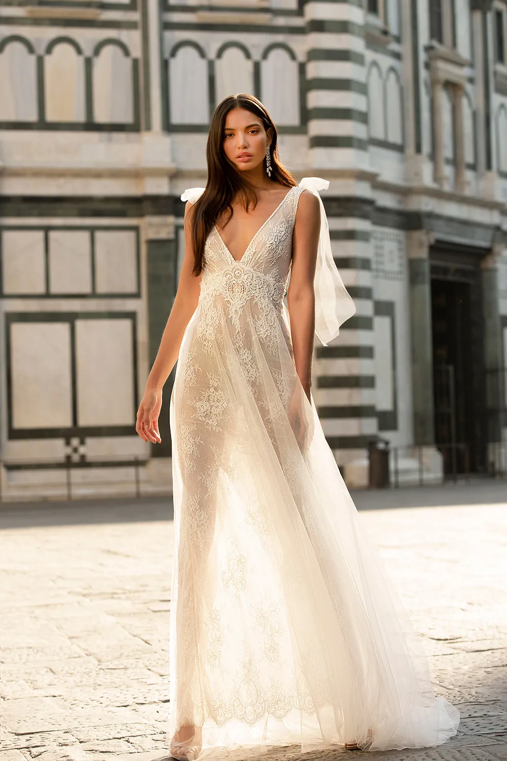 Muse by Berta Bridal Fall 2020-Collection. theweddingnotebook.com