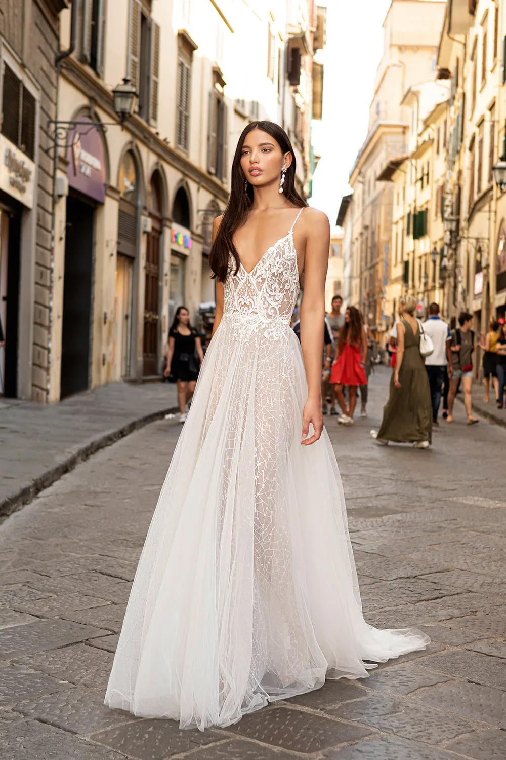 Muse by Berta Bridal Fall 2020-Collection. theweddingnotebook.com