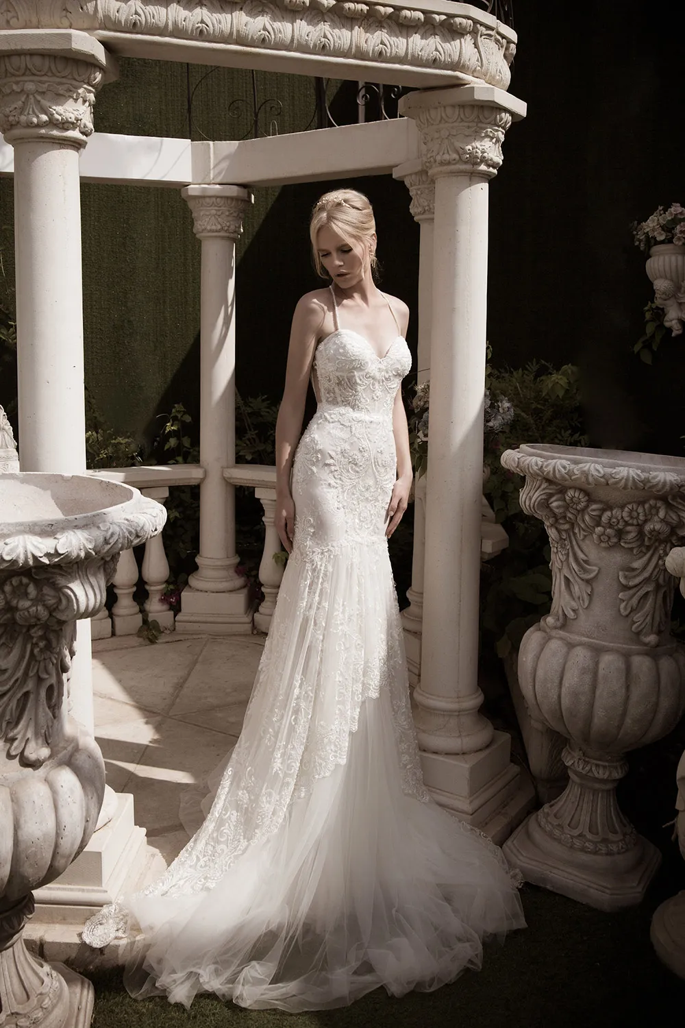 Devine – Naama And Anat 2016 Bridal Collection. theweddingnotebook.com