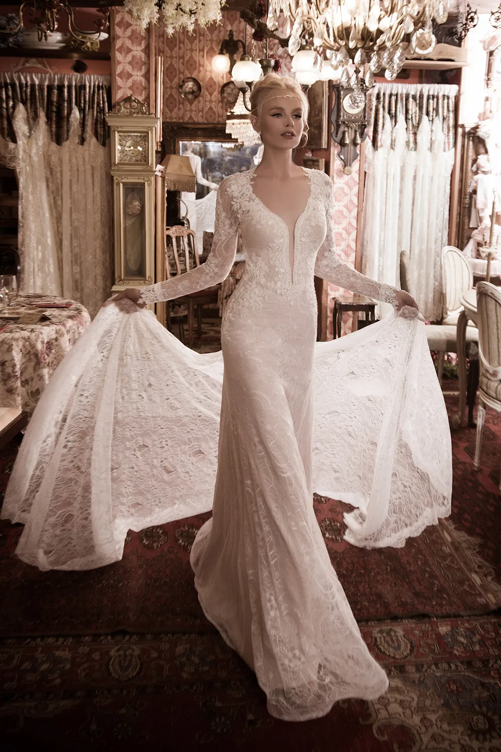 Devine – Naama And Anat 2016 Bridal Collection. theweddingnotebook.com