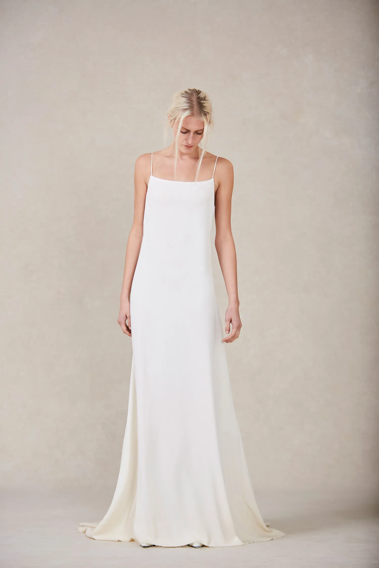 Nordeen Bridal Spring 2022 Collection. theweddingnotebook.com