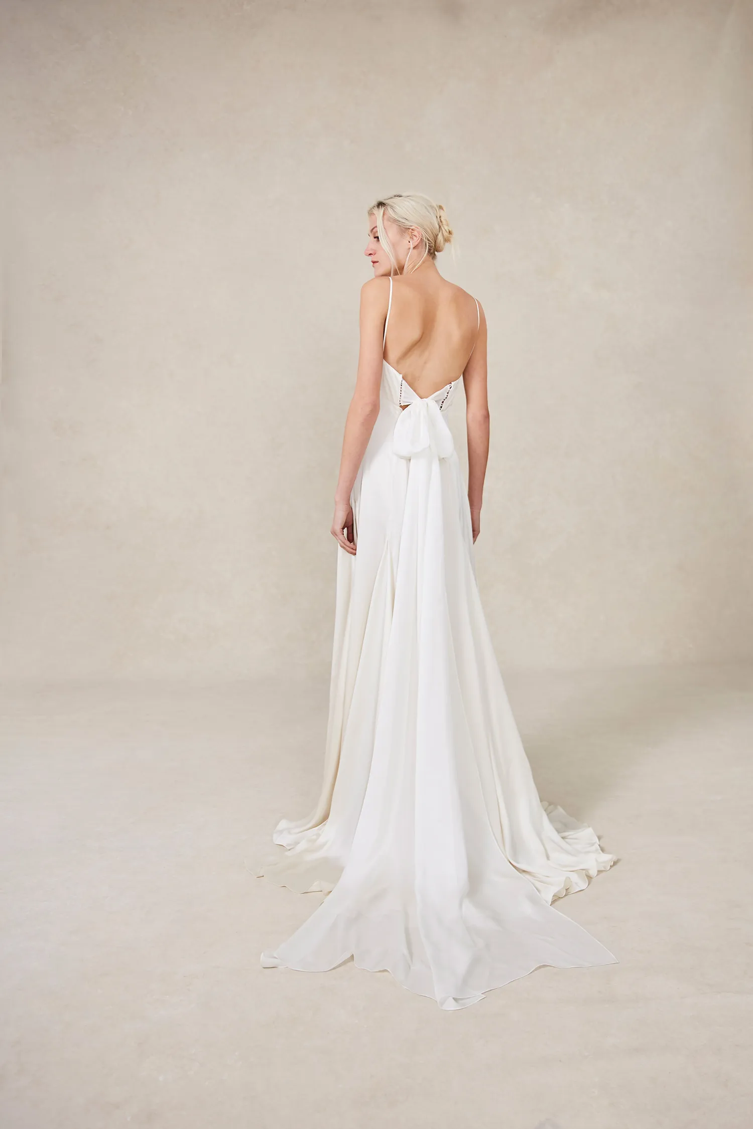 Nordeen Bridal Spring 2022 Collection. theweddingnotebook.com