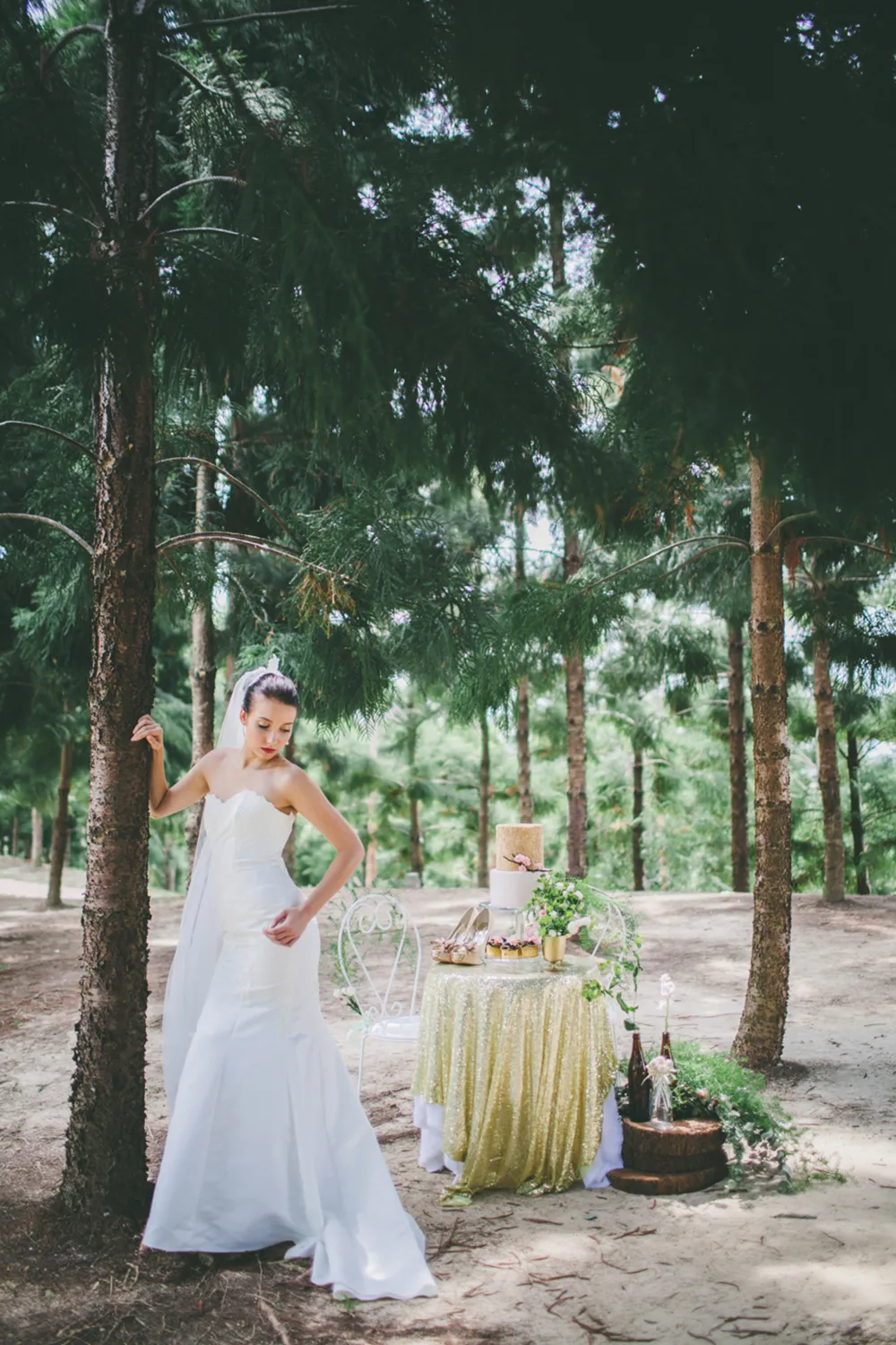 Photo by Memoir Click Studio. theweddingnotebook.com